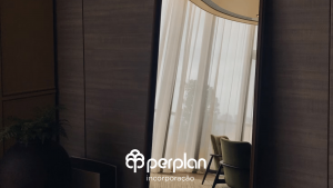 Espelho de Chão: Inspirações que Levam Amplitude e Criatividade ao Décor